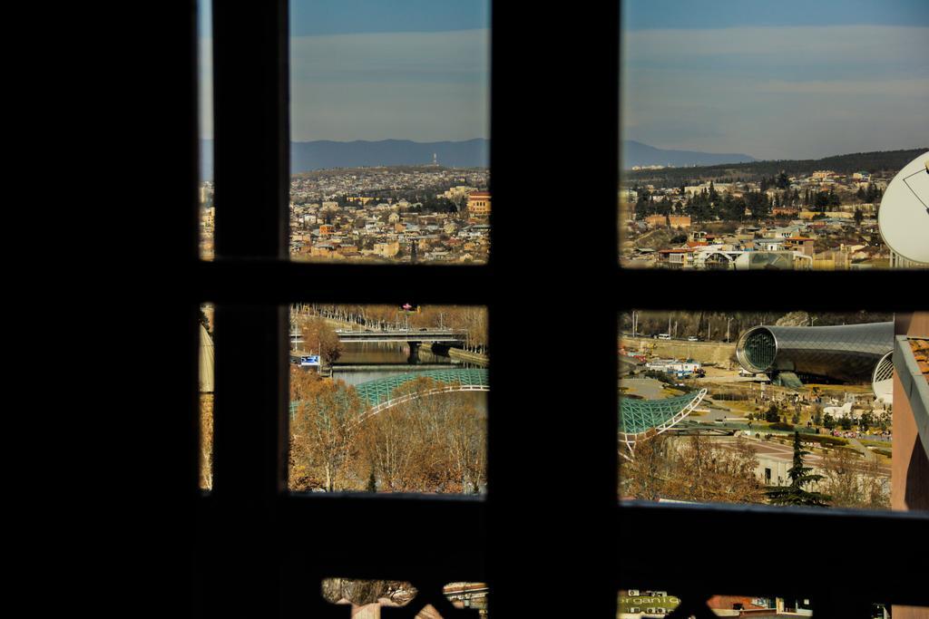 Hotel At Gomi 19 Tbiliszi Kültér fotó