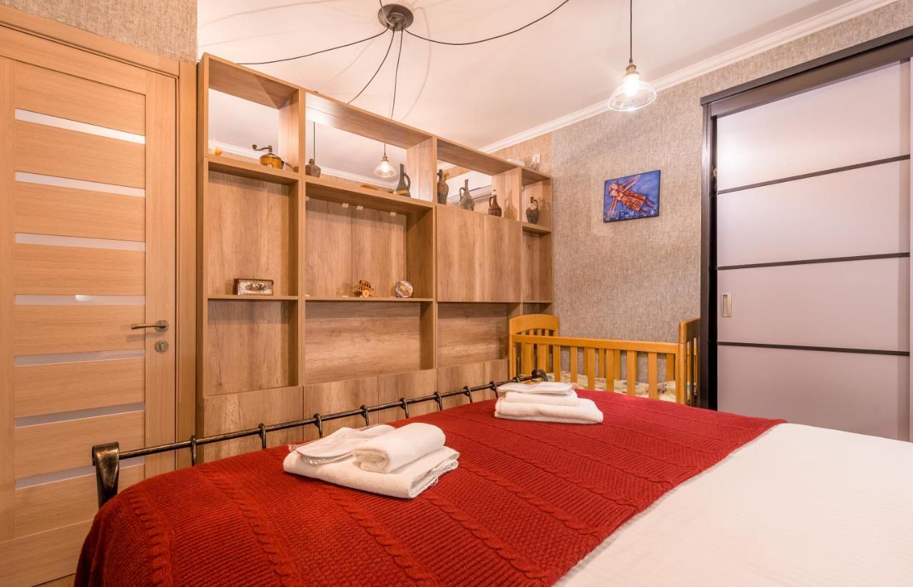 Hotel At Gomi 19 Tbiliszi Kültér fotó