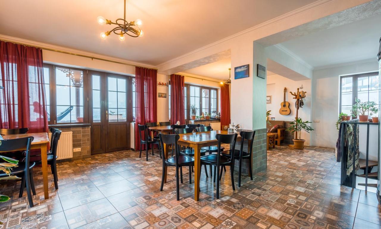 Hotel At Gomi 19 Tbiliszi Kültér fotó