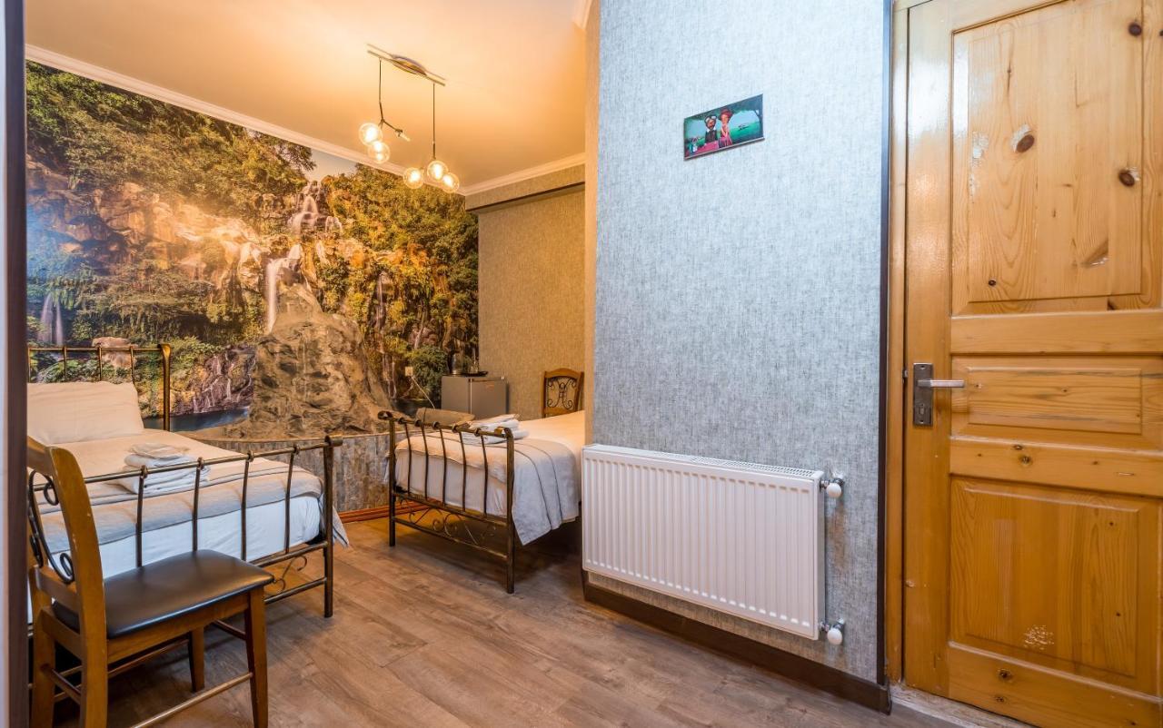 Hotel At Gomi 19 Tbiliszi Kültér fotó