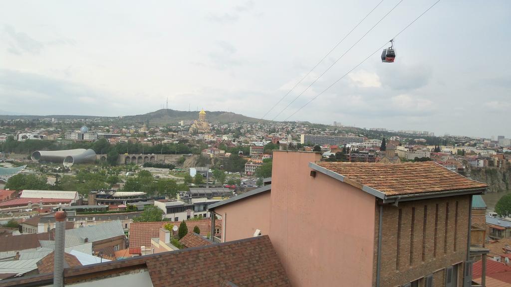 Hotel At Gomi 19 Tbiliszi Kültér fotó